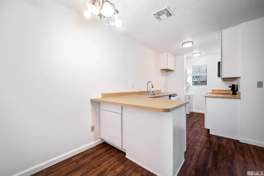 4769 Reggie, Reno, Nevada 89502, 1 Bedroom Bedrooms, ,1 BathroomBathrooms,Residential,Residential,Reggie,250000286