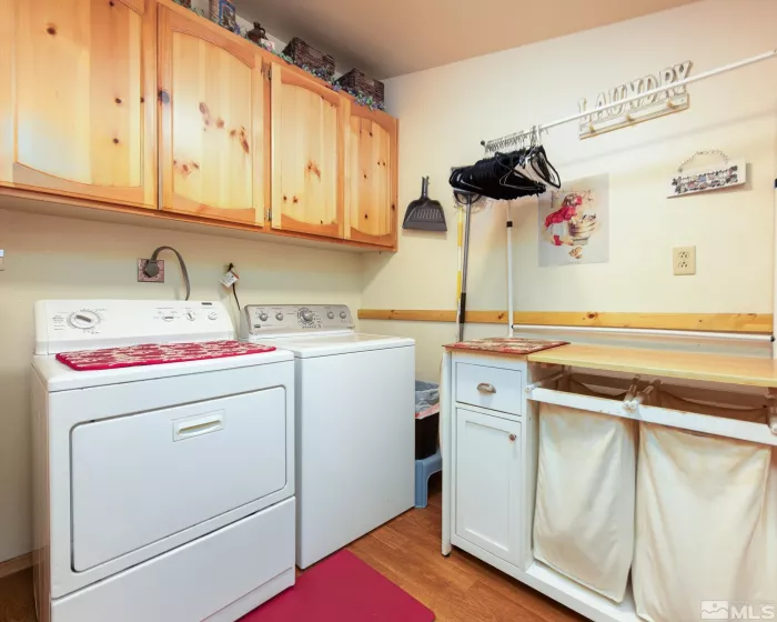 804 Foothill, Gardnerville, Nevada 89460, 4 Bedrooms Bedrooms, ,4 BathroomsBathrooms,Residential,Residential,Foothill,250006021