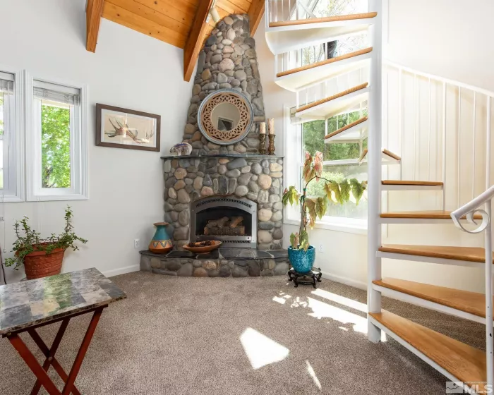804 Foothill, Gardnerville, Nevada 89460, 4 Bedrooms Bedrooms, ,4 BathroomsBathrooms,Residential,Residential,Foothill,250006021