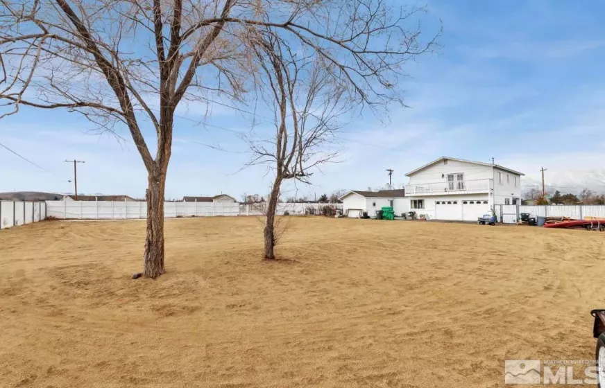 990 Riverview, Gardnerville, Nevada 89460, 5 Bedrooms Bedrooms, ,3 BathroomsBathrooms,Residential,Residential,Riverview,250006071