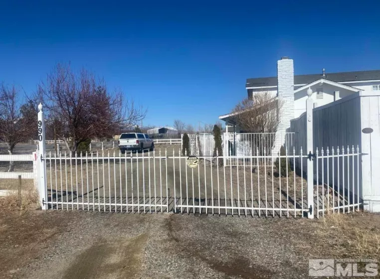 990 Riverview, Gardnerville, Nevada 89460, 5 Bedrooms Bedrooms, ,3 BathroomsBathrooms,Residential,Residential,Riverview,250006071