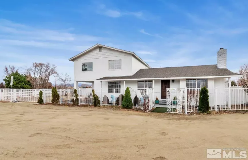 990 Riverview, Gardnerville, Nevada 89460, 5 Bedrooms Bedrooms, ,3 BathroomsBathrooms,Residential,Residential,Riverview,250006071