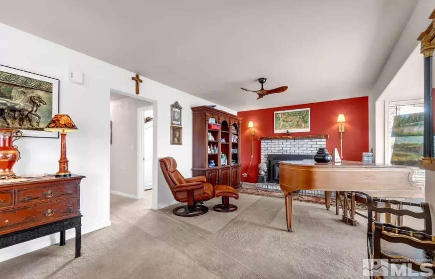 990 Riverview, Gardnerville, Nevada 89460, 5 Bedrooms Bedrooms, ,3 BathroomsBathrooms,Residential,Residential,Riverview,250006071