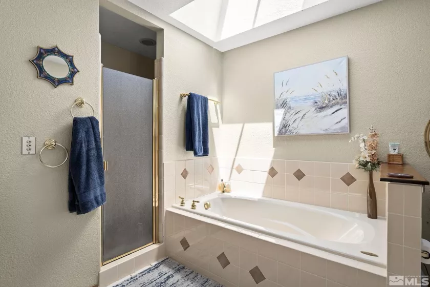 3020 Natalie, Reno, Nevada 89509, 4 Bedrooms Bedrooms, ,3 BathroomsBathrooms,Residential,Residential,Natalie,250006072