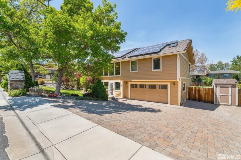 3020 Natalie, Reno, Nevada 89509, 4 Bedrooms Bedrooms, ,3 BathroomsBathrooms,Residential,Residential,Natalie,250006072