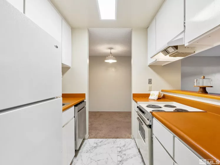 2955 Lakeside, Reno, Nevada 89509, 1 Bedroom Bedrooms, ,1 BathroomBathrooms,Residential,Residential,Lakeside,250002470
