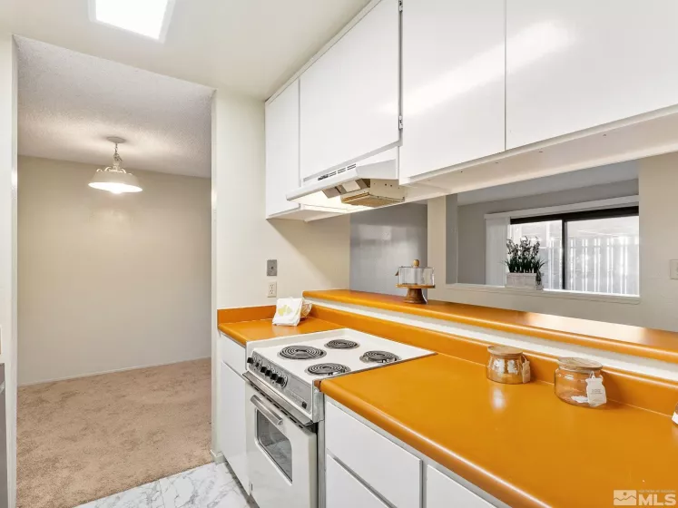 2955 Lakeside, Reno, Nevada 89509, 1 Bedroom Bedrooms, ,1 BathroomBathrooms,Residential,Residential,Lakeside,250002470