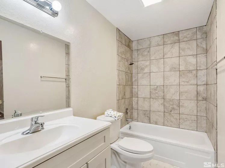2955 Lakeside, Reno, Nevada 89509, 1 Bedroom Bedrooms, ,1 BathroomBathrooms,Residential,Residential,Lakeside,250002470