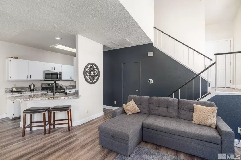 4078 Snowshoe, Reno, Nevada 89502, 2 Bedrooms Bedrooms, ,3 BathroomsBathrooms,Residential,Residential,Snowshoe,250006074