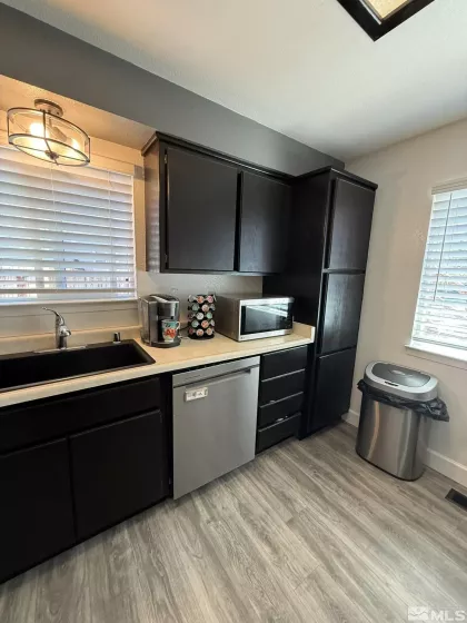 737 Hornet, Gardnerville, Nevada 89460, 3 Bedrooms Bedrooms, ,2 BathroomsBathrooms,Residential,Residential,Hornet,250006082
