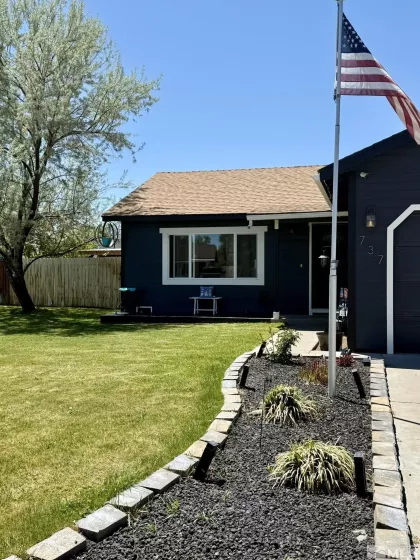 737 Hornet, Gardnerville, Nevada 89460, 3 Bedrooms Bedrooms, ,2 BathroomsBathrooms,Residential,Residential,Hornet,250006082