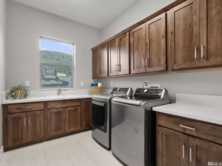 3701 Cherokee, Carson City, Nevada 89705, 4 Bedrooms Bedrooms, ,2 BathroomsBathrooms,Residential,Residential,Cherokee,250006084