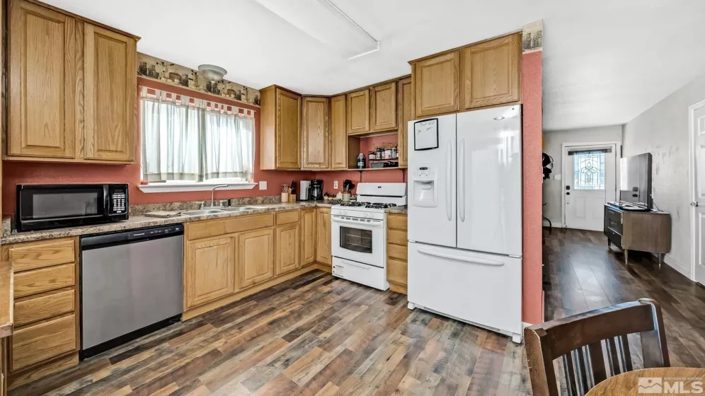 35 Buffalo, Yerington, Nevada 89447, 3 Bedrooms Bedrooms, ,2 BathroomsBathrooms,Residential,Residential,Buffalo,240001467