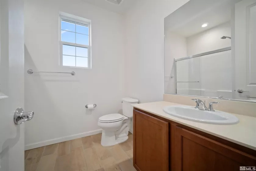 2252 Selway, Sparks, Nevada 89436, 4 Bedrooms Bedrooms, ,3 BathroomsBathrooms,Residential,Residential,Selway,250006088