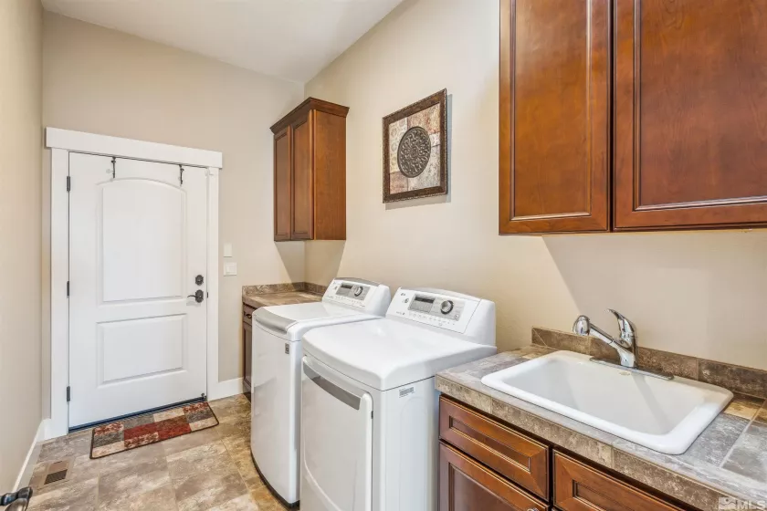 3705 Boulder Patch, Reno, Nevada 89511, 4 Bedrooms Bedrooms, ,5 BathroomsBathrooms,Residential,Residential,Boulder Patch,250006091