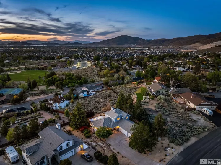 1415 Sioux, Reno, Nevada 89521, 4 Bedrooms Bedrooms, ,3 BathroomsBathrooms,Residential,Residential,Sioux,250006090