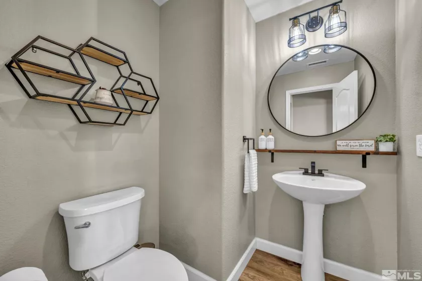 485 Sondrio, Reno, Nevada 89521, 4 Bedrooms Bedrooms, ,3 BathroomsBathrooms,Residential,Residential,Sondrio,250004390