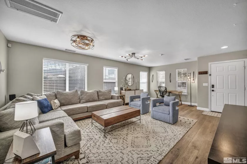 485 Sondrio, Reno, Nevada 89521, 4 Bedrooms Bedrooms, ,3 BathroomsBathrooms,Residential,Residential,Sondrio,250004390
