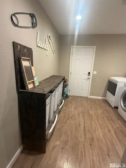 1645 Central, Lovelock, Nevada 89419, 4 Bedrooms Bedrooms, ,2 BathroomsBathrooms,Residential,Residential,Central,250005985