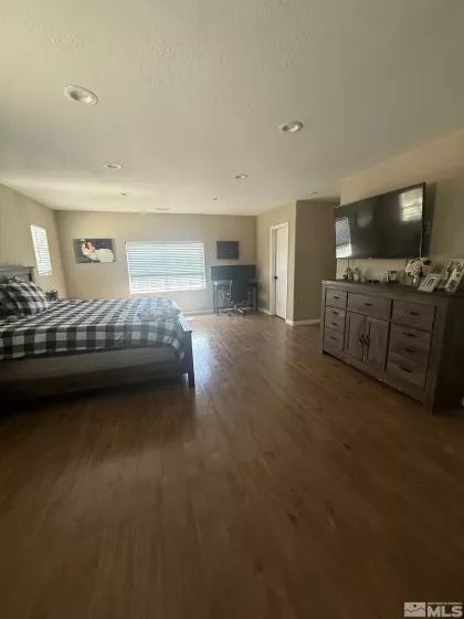 1645 Central, Lovelock, Nevada 89419, 4 Bedrooms Bedrooms, ,2 BathroomsBathrooms,Residential,Residential,Central,250005985