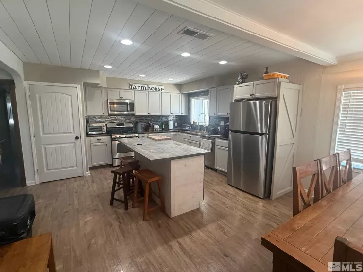 1645 Central, Lovelock, Nevada 89419, 4 Bedrooms Bedrooms, ,2 BathroomsBathrooms,Residential,Residential,Central,250005985