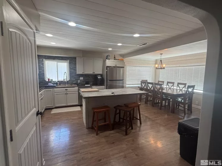 1645 Central, Lovelock, Nevada 89419, 4 Bedrooms Bedrooms, ,2 BathroomsBathrooms,Residential,Residential,Central,250005985