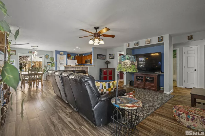 7867 Tulear, Reno, Nevada 89506, 3 Bedrooms Bedrooms, ,2 BathroomsBathrooms,Residential,Residential,Tulear,250005111