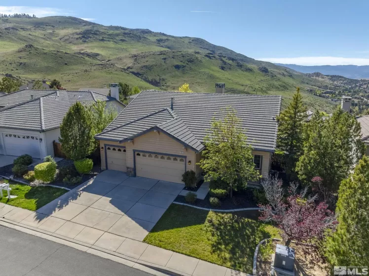 4863 Elkcreek, Reno, Nevada 89519, 4 Bedrooms Bedrooms, ,3 BathroomsBathrooms,Residential,Residential,Elkcreek,250006094