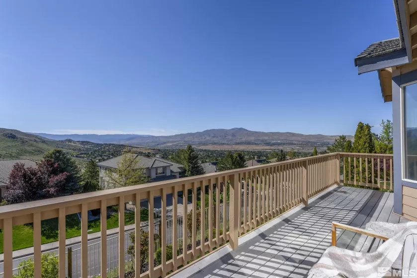 4863 Elkcreek, Reno, Nevada 89519, 4 Bedrooms Bedrooms, ,3 BathroomsBathrooms,Residential,Residential,Elkcreek,250006094