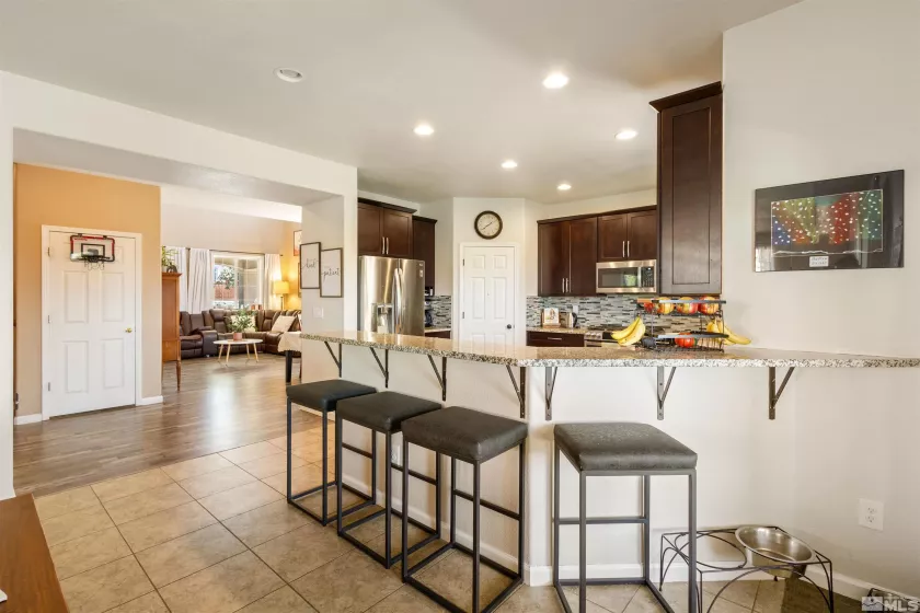 2415 GARZONI, Sparks, Nevada 89434, 4 Bedrooms Bedrooms, ,3 BathroomsBathrooms,Residential,Residential,GARZONI,250006097