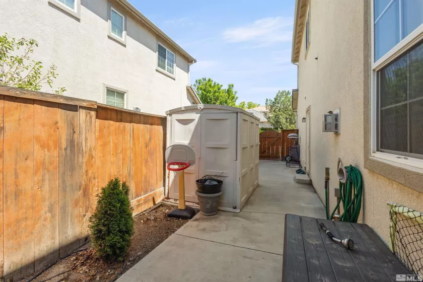 2415 GARZONI, Sparks, Nevada 89434, 4 Bedrooms Bedrooms, ,3 BathroomsBathrooms,Residential,Residential,GARZONI,250006097