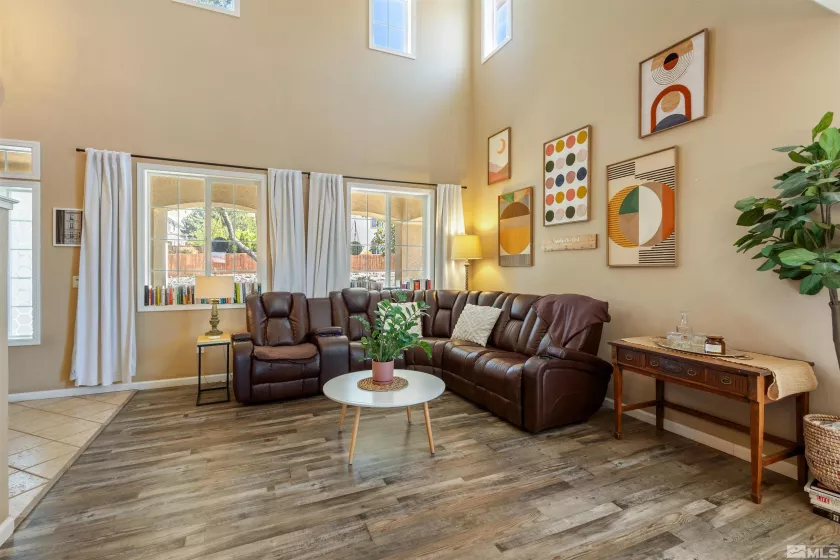 2415 GARZONI, Sparks, Nevada 89434, 4 Bedrooms Bedrooms, ,3 BathroomsBathrooms,Residential,Residential,GARZONI,250006097