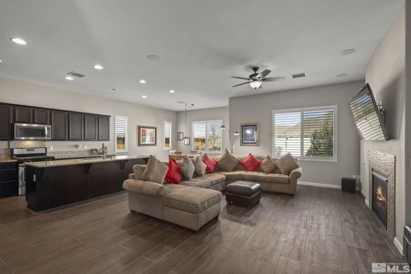 2975 Show Jumper, Reno, Nevada 89521, 3 Bedrooms Bedrooms, ,3 BathroomsBathrooms,Residential,Residential,Show Jumper,250003917