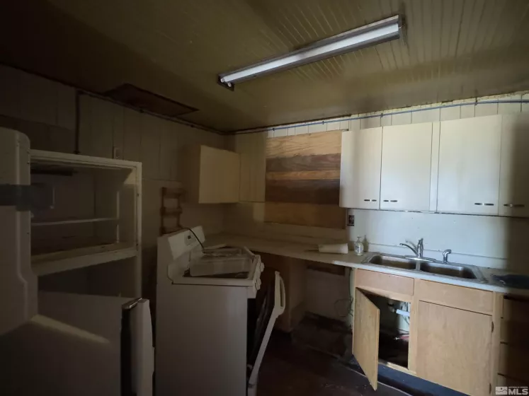 805 Morrison, Golconda, Nevada 89414, 2 Bedrooms Bedrooms, ,1 BathroomBathrooms,Residential,Residential,Morrison,250001601