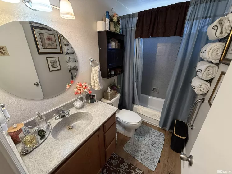 930 Glen Meadow, Sparks, Nevada 89434, 3 Bedrooms Bedrooms, ,2 BathroomsBathrooms,Residential,Residential,Glen Meadow,250006101