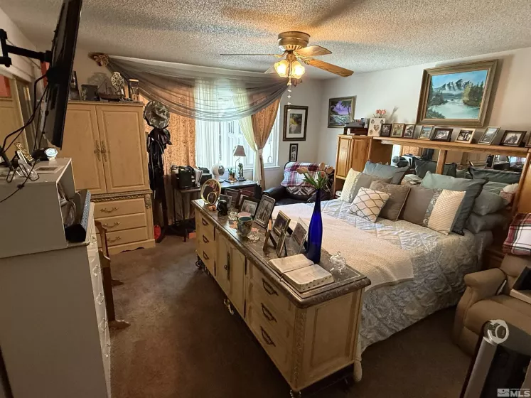 930 Glen Meadow, Sparks, Nevada 89434, 3 Bedrooms Bedrooms, ,2 BathroomsBathrooms,Residential,Residential,Glen Meadow,250006101