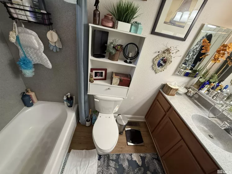 930 Glen Meadow, Sparks, Nevada 89434, 3 Bedrooms Bedrooms, ,2 BathroomsBathrooms,Residential,Residential,Glen Meadow,250006101