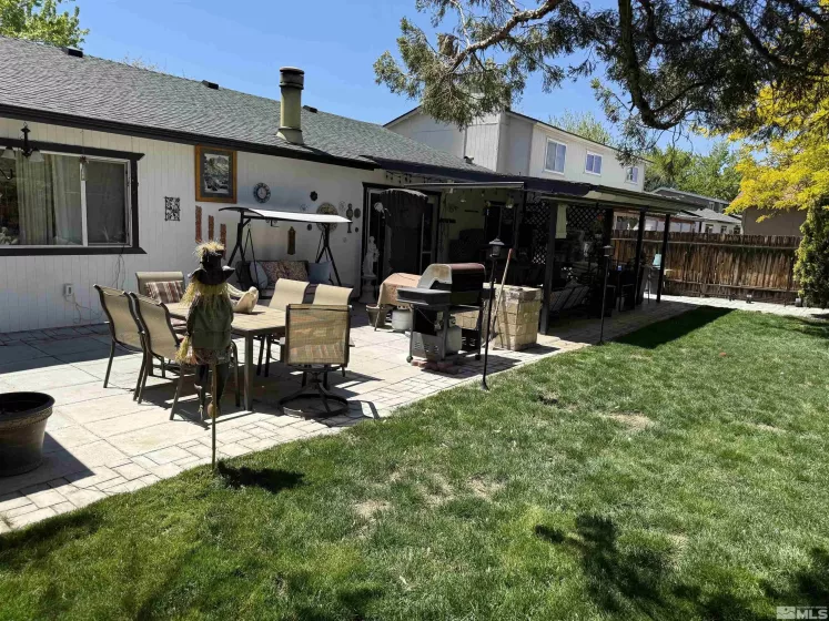 930 Glen Meadow, Sparks, Nevada 89434, 3 Bedrooms Bedrooms, ,2 BathroomsBathrooms,Residential,Residential,Glen Meadow,250006101