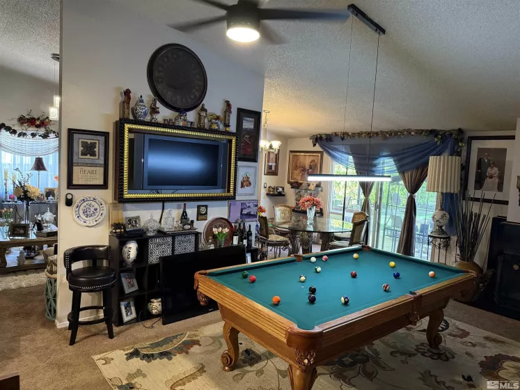 930 Glen Meadow, Sparks, Nevada 89434, 3 Bedrooms Bedrooms, ,2 BathroomsBathrooms,Residential,Residential,Glen Meadow,250006101