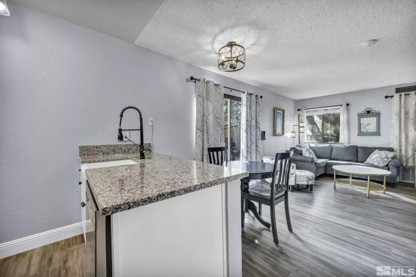4721 Reggie, Reno, Nevada 89502, 1 Bedroom Bedrooms, ,2 BathroomsBathrooms,Residential,Residential,Reggie,250005136
