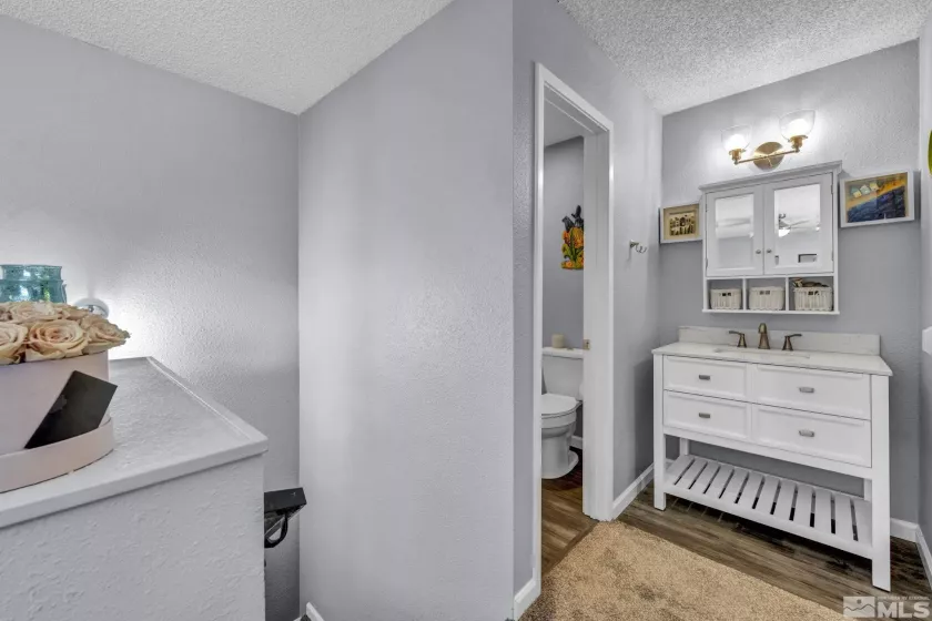 4721 Reggie, Reno, Nevada 89502, 1 Bedroom Bedrooms, ,2 BathroomsBathrooms,Residential,Residential,Reggie,250005136