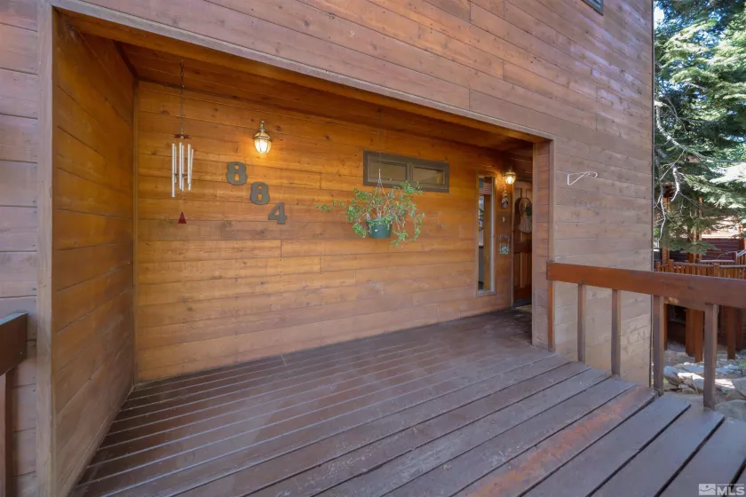 Entry/Foyer