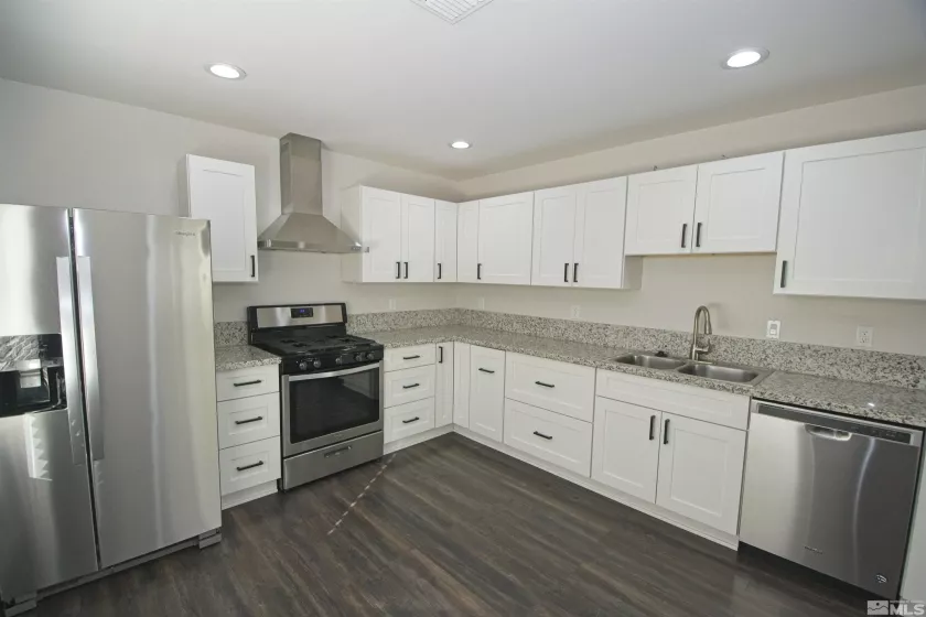 626 Valley, Reno, Nevada 89512, 2 Bedrooms Bedrooms, ,2 BathroomsBathrooms,Residential Lease,Manufactured,Valley,250006109