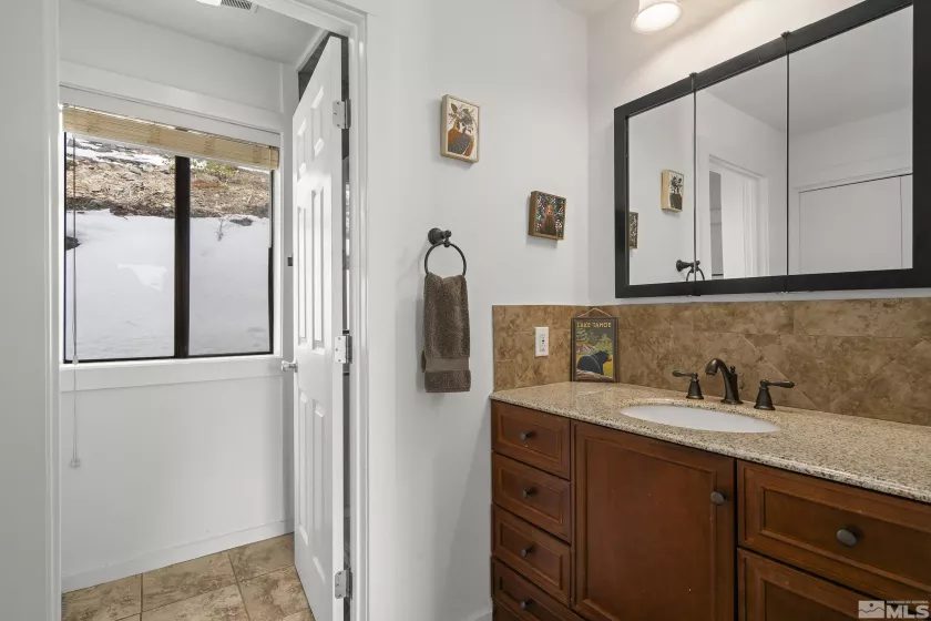 400 Fairview, Incline Village, Nevada 89451, 3 Bedrooms Bedrooms, ,2 BathroomsBathrooms,Residential,Residential,Fairview,250004482