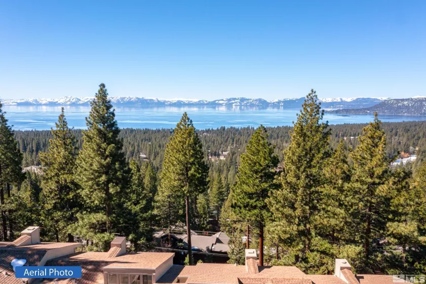 400 Fairview, Incline Village, Nevada 89451, 3 Bedrooms Bedrooms, ,2 BathroomsBathrooms,Residential,Residential,Fairview,250004482