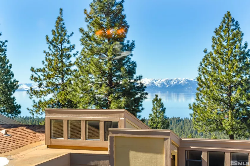 400 Fairview, Incline Village, Nevada 89451, 3 Bedrooms Bedrooms, ,2 BathroomsBathrooms,Residential,Residential,Fairview,250004482