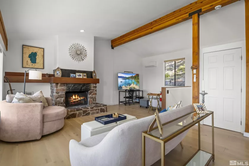 400 Fairview, Incline Village, Nevada 89451, 3 Bedrooms Bedrooms, ,2 BathroomsBathrooms,Residential,Residential,Fairview,250004482