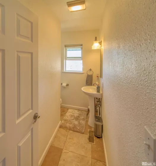 5365 Eastlake, Washoe Valley, Nevada 89704, 5 Bedrooms Bedrooms, ,4 BathroomsBathrooms,Residential,Residential,Eastlake,250006114