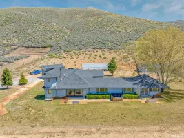 5365 Eastlake, Washoe Valley, Nevada 89704, 5 Bedrooms Bedrooms, ,4 BathroomsBathrooms,Residential,Residential,Eastlake,250006114