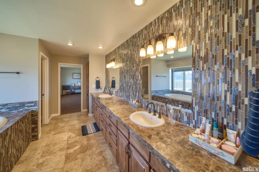 5365 Eastlake, Washoe Valley, Nevada 89704, 5 Bedrooms Bedrooms, ,4 BathroomsBathrooms,Residential,Residential,Eastlake,250006114